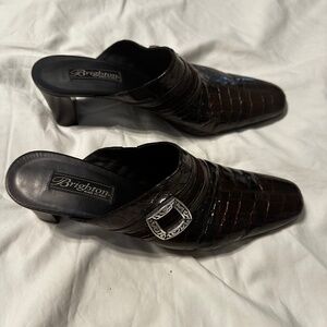 Brighton brown alligator style patent leather mules